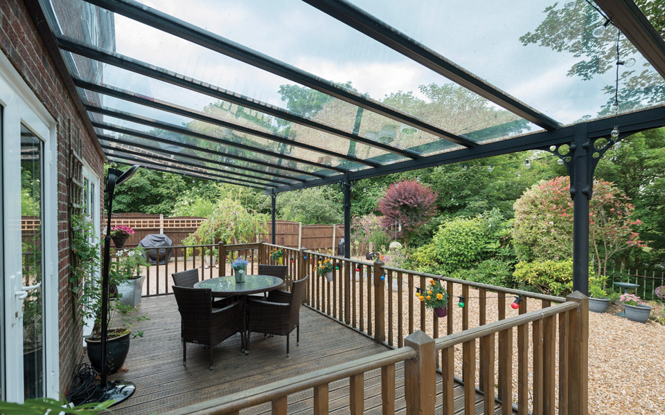 how much does glass veranda cost