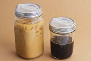 can you put hot coffee in a glass mason jar