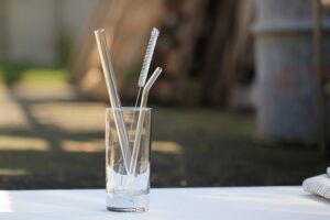 are glass straws better than metal