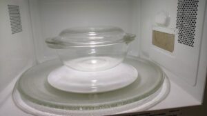 can you microwave cold glass